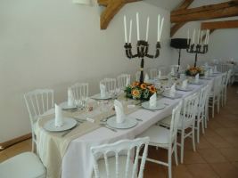 Location matériel de réception - Mobilier,vaisselle,linge de table