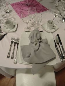 Location matériel de réception - Mobilier,vaisselle,linge de table