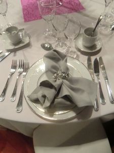 Location matériel de réception - Mobilier,vaisselle,linge de table